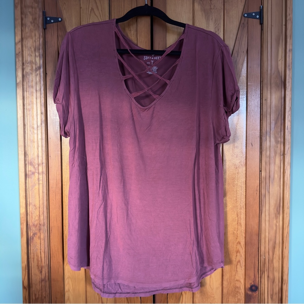 American Eagle Soft & Sexy Red Tee